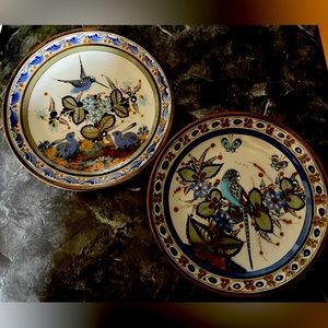 2 Vintage Ken Edwards signed 10 inch diameter stoneware plates. Great condition.